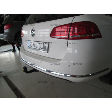 Anhängerkupplung für PASSAT - 4-türig Combi, aj 4x4, (3 C2, 3 C5) - manuell–AHK starr - von 2005/04 Anhängerkupplung für PASSAT - 4-türig Combi, aj 4x4, (3 C2, 3 C5) - manuell–AHK starr - von 2005/04