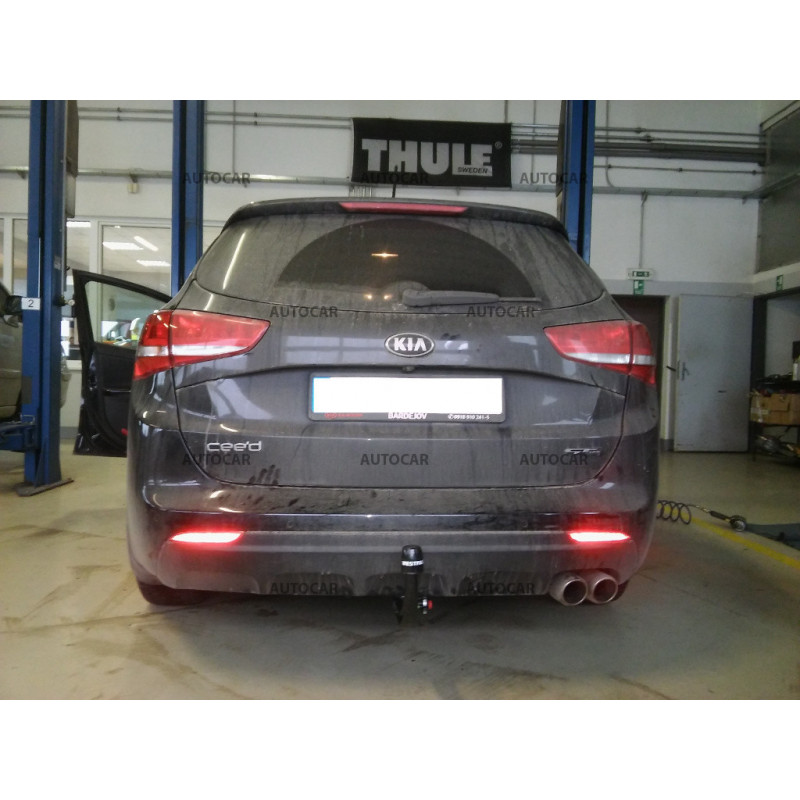 Anhängerkupplung für Kia Ceed SW - vertical–AHK abnehmbar - von 2012/-