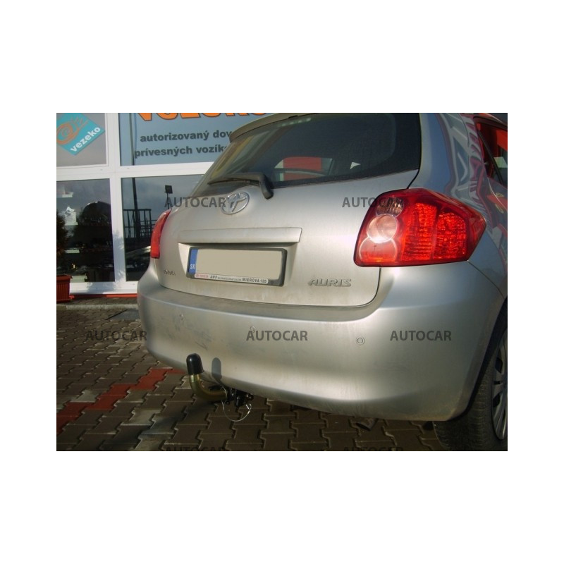 Anhängerkupplung für Toyota AURIS - E15 - 3/5 tür. - automat–AHK abnehmbar