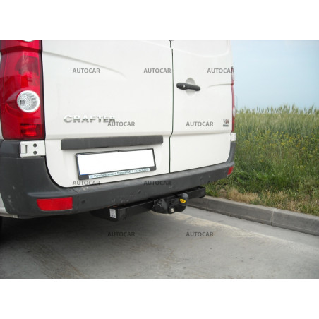 Anhängerkupplung für Mercedes SPRINTER - Kastenwagen ohne Treppe - Radstand 3,665 / 4,325 m - Festeinbau