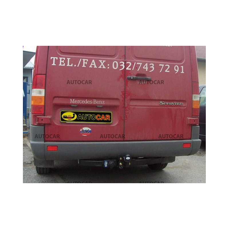 Anhängerkupplung für LT 28/46 - Kastenwagen ohne Treppe - Radstand 3,55 / 4,025 m - Festeinbau