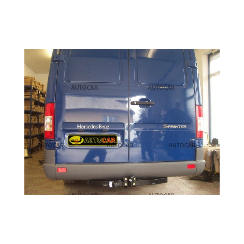 Anhängerkupplung für LT 28/46 - Kastenwagen ohne Treppe - Radstand 3,55 / 4,025 m - Festeinbau