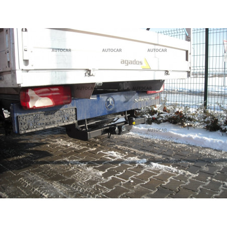 Anhängerkupplung für Mercedes SPRINTER - Pritschenwagen - Einzelräder - Radstand 3,665 / 4,325 m - Festeinbau Anhängerkupplung für Mercedes SPRINTER - Pritschenwagen - Einzelräder - Radstand 3,665 / 4,325 m - Festeinbau