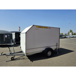 Einachsiger gebremster...