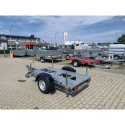 Einachsiger gebremster...