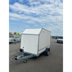 Einachsigen gebremsten...