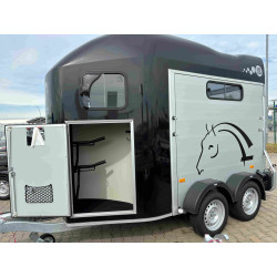 Gebremst doppelachsiger...