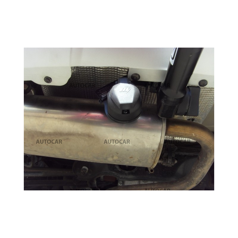 Anhängerkupplung für DUSTER - SUV 2/4 WD - manuell–AHK starr - von 2010