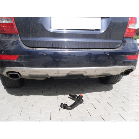 Anhängerkupplung für Mercedes M / ML - W164 - automat–AHK vertikal abnehmbar Anhängerkupplung für Mercedes M / ML - W164 - automat–AHK vertikal abnehmbar
