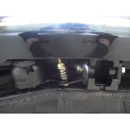 Anhängerkupplung für I 40 - 4 tur. - automat vertikal–AHK abnehmbar - von 04.2011/- Anhängerkupplung für I 40 - 4 tur. - automat vertikal–AHK abnehmbar - von 04.2011/-