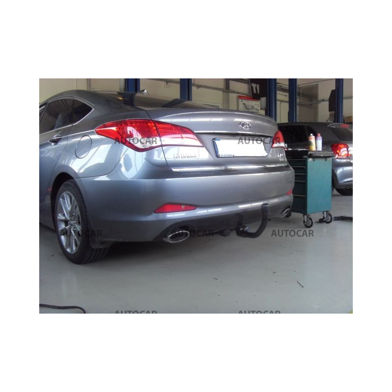 Anhängerkupplung für I 40 - 4 tur. - automat vertikal–AHK abnehmbar - von 04.2011/-