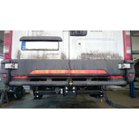 Anhängerkupplung für Iveco DAILY - 35S - (Radstand 3000 / 3520 mm) - manuall–AHK starr