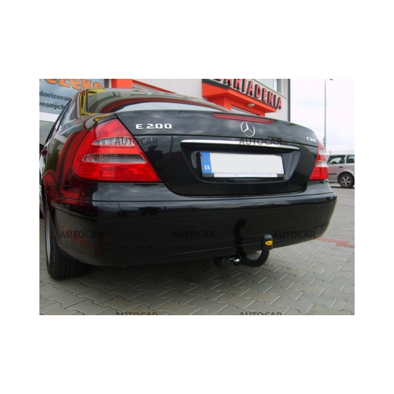 Anhängerkupplung für E - 4-türig (W 211) - manuell–AHK starr - von 2002 bis 2008