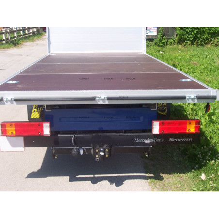 Anhängerkupplung für Mercedes SPRINTER - Pritschenwagen - Doppelräder - Radstand 3,05 / 3,55 / 4,025 m - Festeinbau Anhängerkupplung für Mercedes SPRINTER - Pritschenwagen - Doppelräder - Radstand 3,05 / 3,55 / 4,025 m - Festeinbau