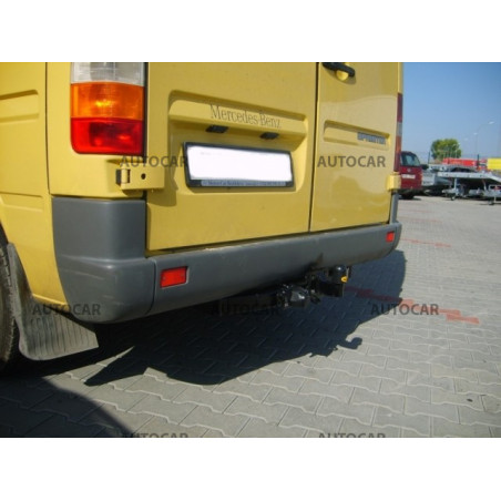 Anhängerkupplung für Mercedes SPRINTER - Kastenwagen ohne Treppe - Radstand 3,05 m - Festeinbau Anhängerkupplung für Mercedes SPRINTER - Kastenwagen ohne Treppe - Radstand 3,05 m - Festeinbau