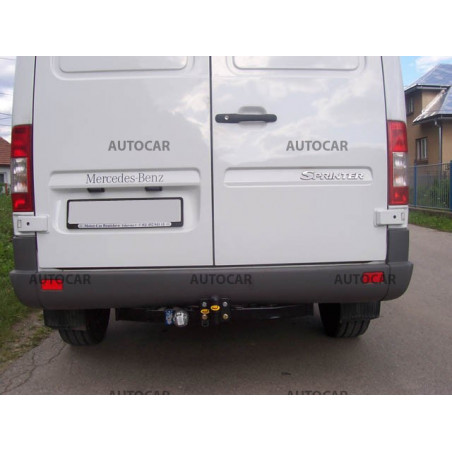 Anhängerkupplung für Mercedes SPRINTER - Kastenwagen ohne Treppe - Radstand 3,55 / 4,025 m - Festeinbau Anhängerkupplung für Mercedes SPRINTER - Kastenwagen ohne Treppe - Radstand 3,55 / 4,025 m - Festeinbau