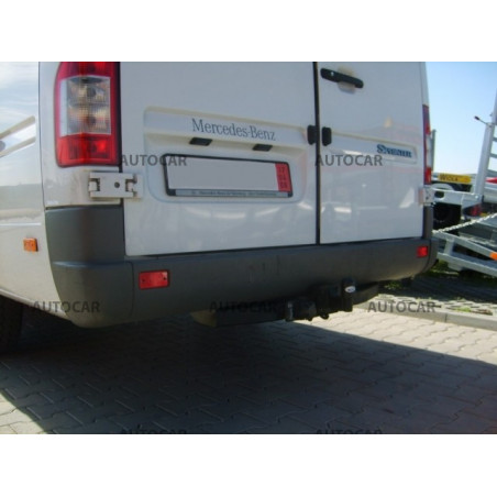 Anhängerkupplung für Mercedes SPRINTER - Kastenwagen ohne Treppe - Radstand 3,55 / 4,025 m - Festeinbau Anhängerkupplung für Mercedes SPRINTER - Kastenwagen ohne Treppe - Radstand 3,55 / 4,025 m - Festeinbau