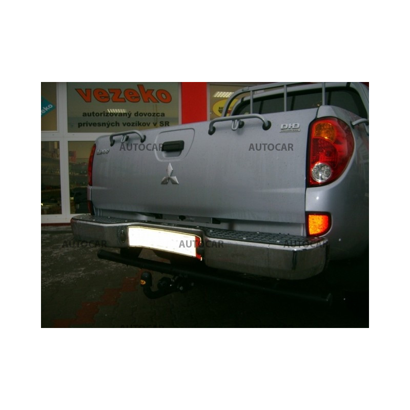 Anhängerkupplung für L 200 - jedno aj dvoj kabína skriňa - manuell–AHK starr - von 2006