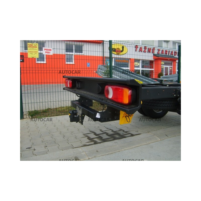 Anhängerkupplung für CABSTAR E - valník - starre Anhängerkupplung - von 2000