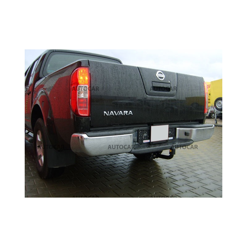 Anhängerkupplung für NAVARA - so schodíkom, ( D 40 ) - manuell–AHK starr - von 2006