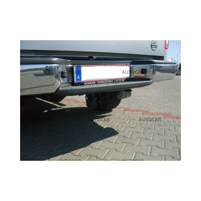 Anhängerkupplung für NAVARA - so schodíkom, ( D 40 ) - automat–AHK abnehmbar - von 2006