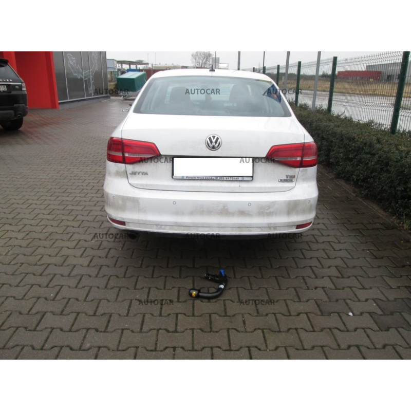 Anhängerkupplung für TOURAN - 5 tür., VAN - automat–AHK abnehmbar - von 2003