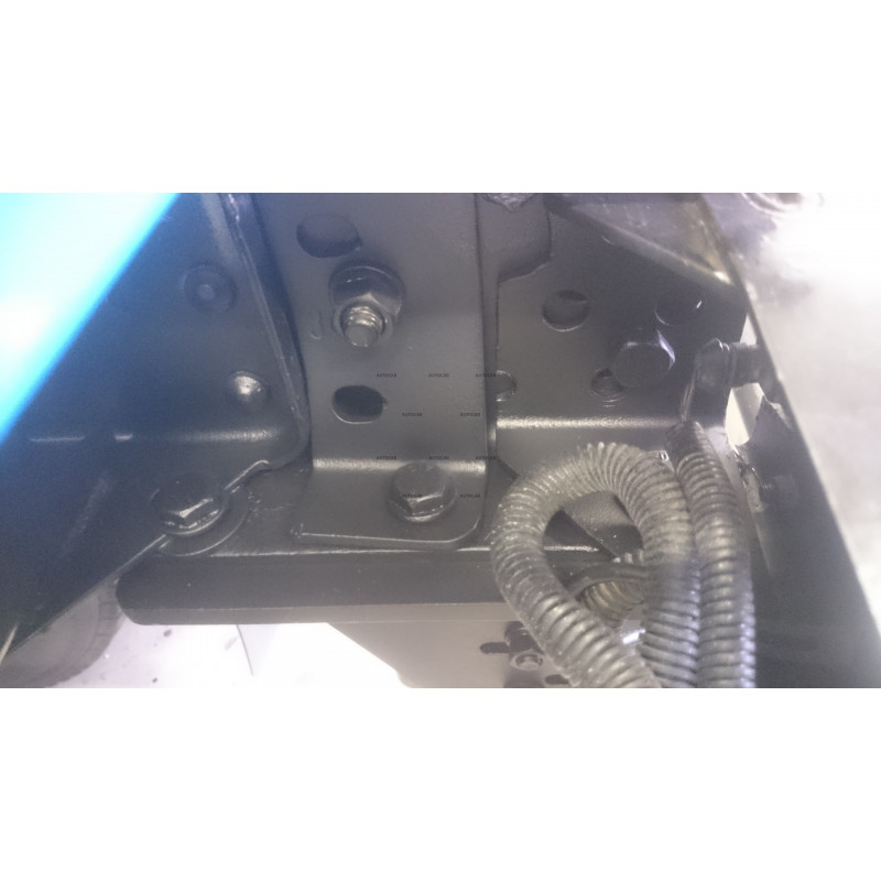 Anhängerkupplung für CANTER - VALNÍK - dodávka - starre Anhängerkupplung - von 1993 bis 2006