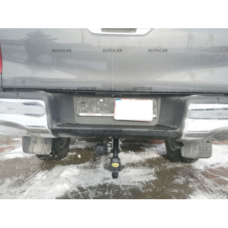 Anhängerkupplung für HILUX - 4 WD (N25) so schodíkom - starre Anhängerkupplung - von 2005 Anhängerkupplung für HILUX - 4 WD (N25) so schodíkom - starre Anhängerkupplung - von 2005
