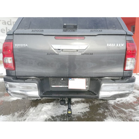 Anhängerkupplung für HILUX - 4 WD (N25) so schodíkom - starre Anhängerkupplung - von 2005 Anhängerkupplung für HILUX - 4 WD (N25) so schodíkom - starre Anhängerkupplung - von 2005