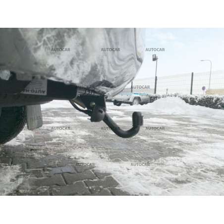 Anhängerkupplung für HILUX - 4 WD (N25) so schodíkom - starre Anhängerkupplung - von 2005 Anhängerkupplung für HILUX - 4 WD (N25) so schodíkom - starre Anhängerkupplung - von 2005