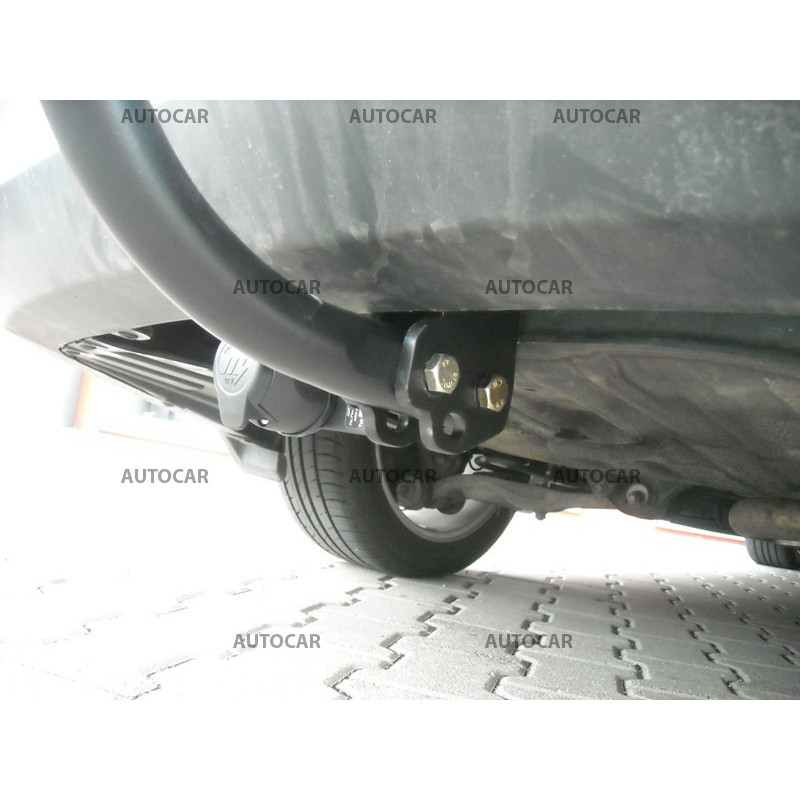 Anhängerkupplung für I 40-combi - manuell–AHK starr - von 2011-2015/-